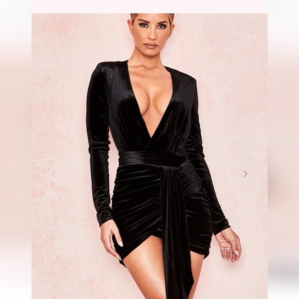 House Of CB Black  Veltet Mini